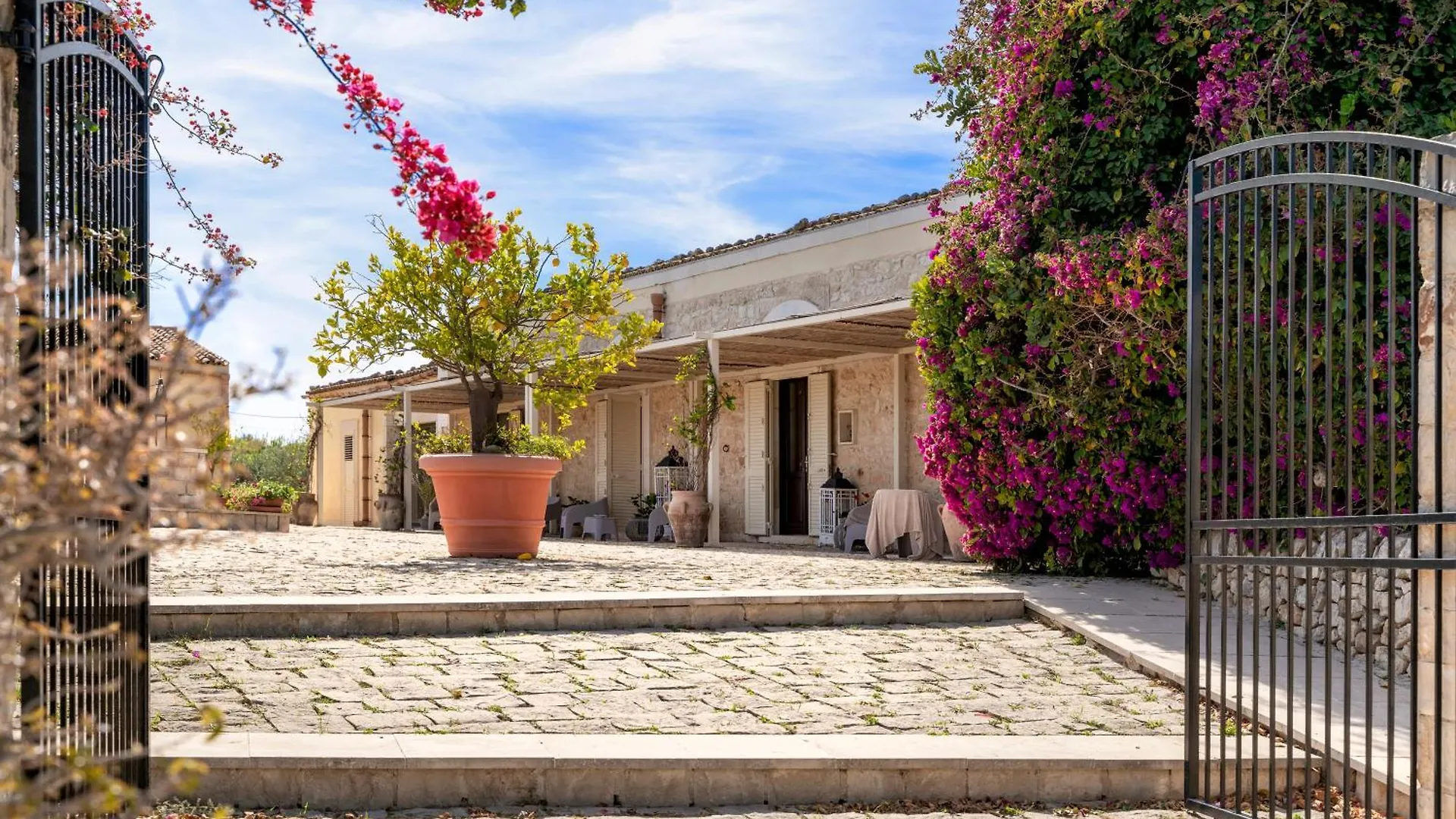 Baglio Donna Concetta Villa Noto Feriegård